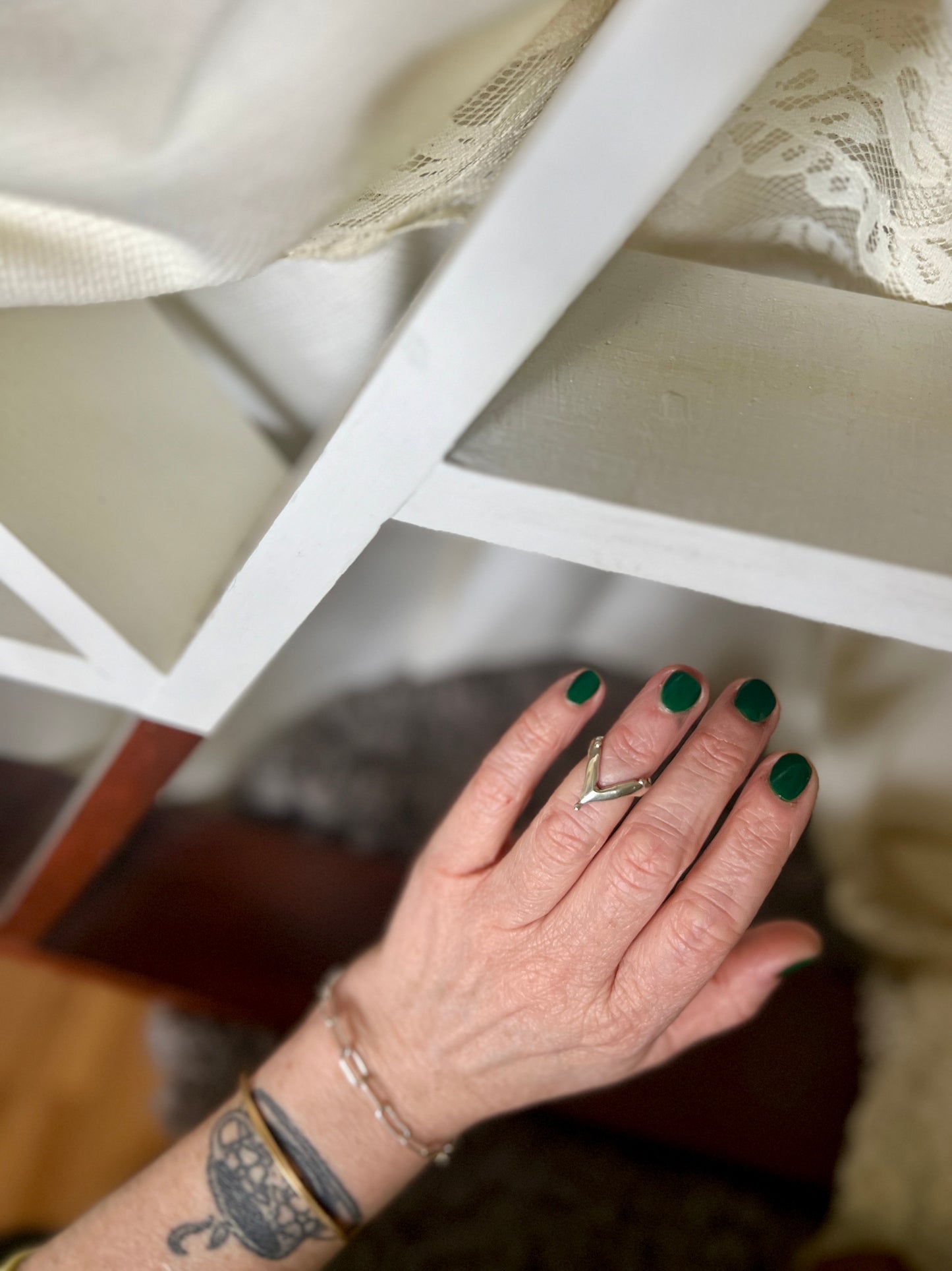 Deep V Midi Ring