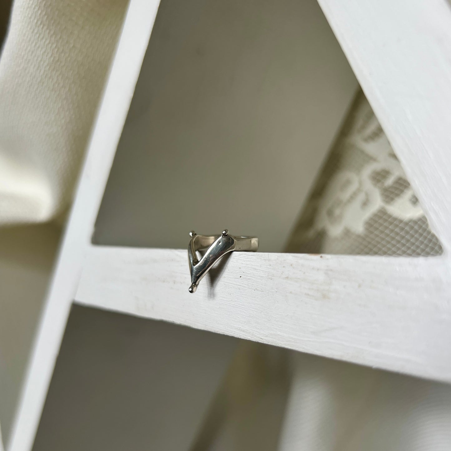 Deep V Midi Ring