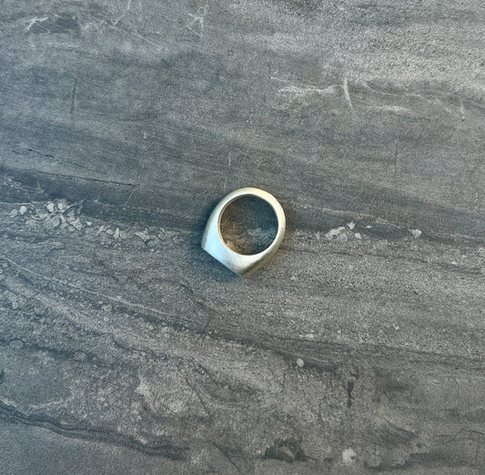 Oval Signet